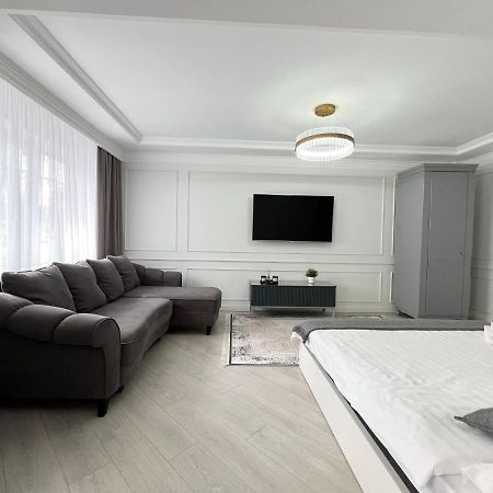 Студия В Скандинавском Стиле Pavlodar Exterior foto